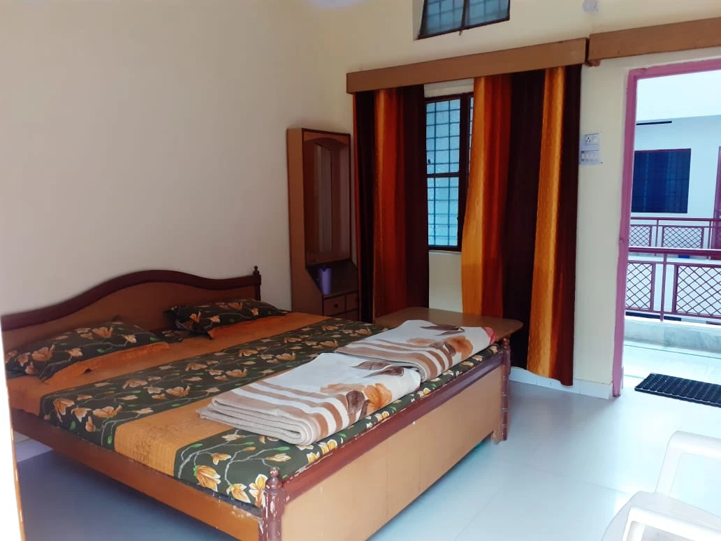 Hotel Jagat Raj Sonprayag [Balcony Room]