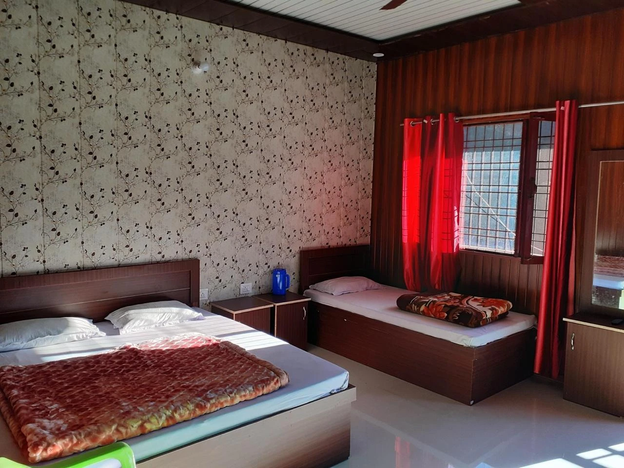 Hotel Jagat Raj Sonprayag [Full Bed View]